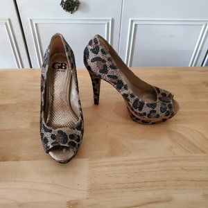Gianni Bini cheetah platform heels